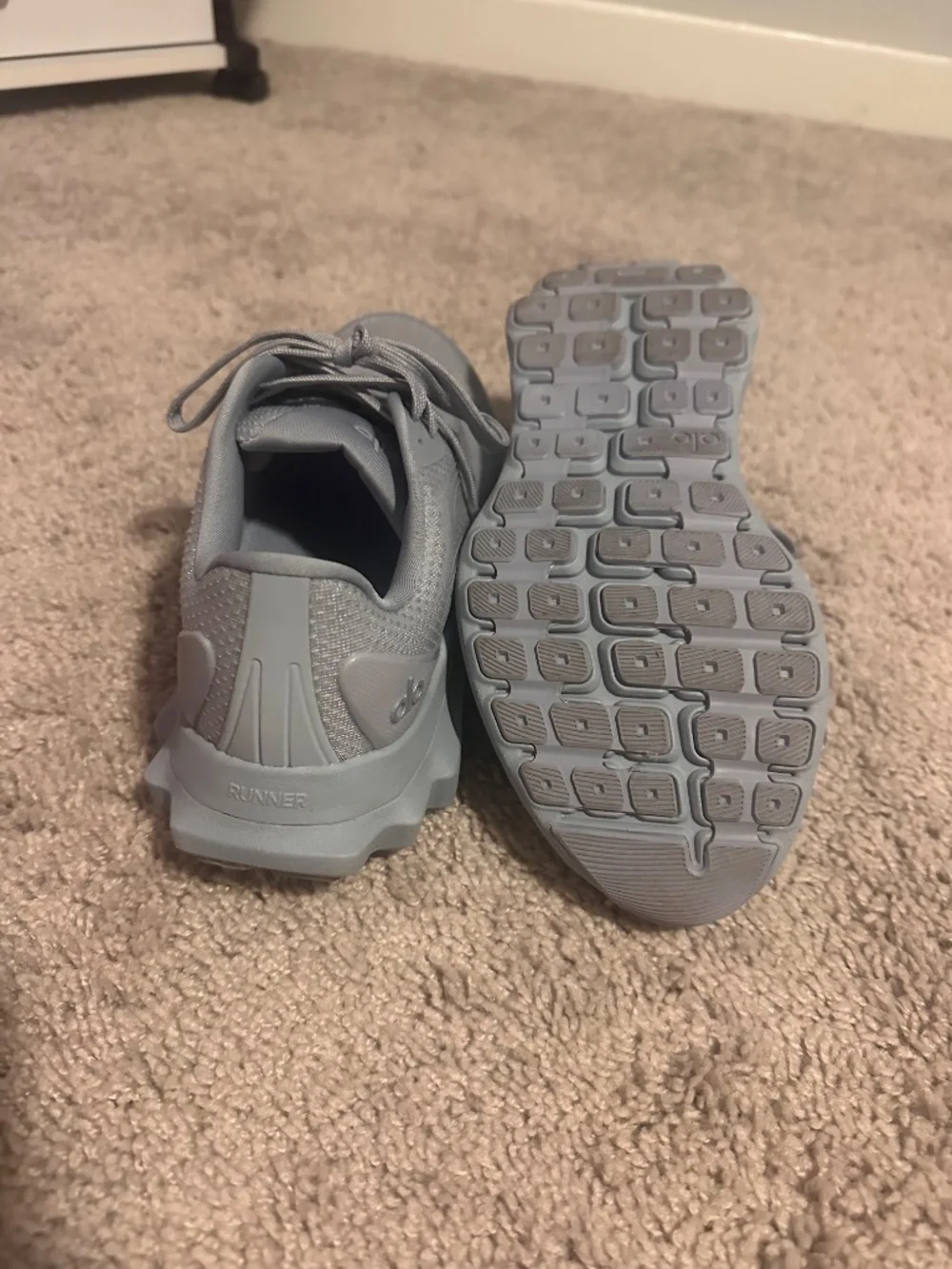 ALO Yoga alo runner